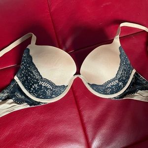 Victoria’s Secret bra